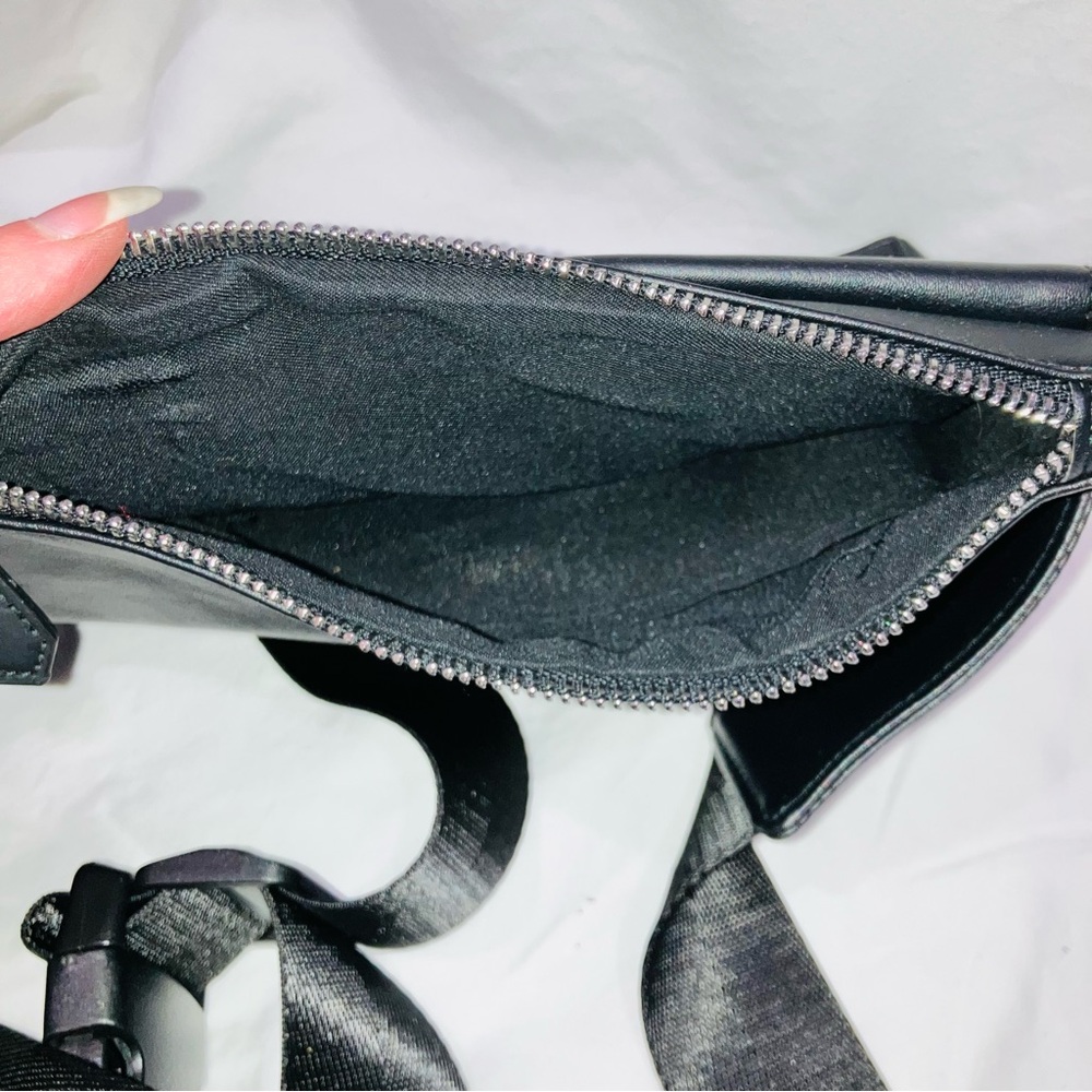 Disney Parks Star Wars Darth Vader Galaxys Edge Crossbody Bag Fanny Pack Patches - Picture 6 of 8